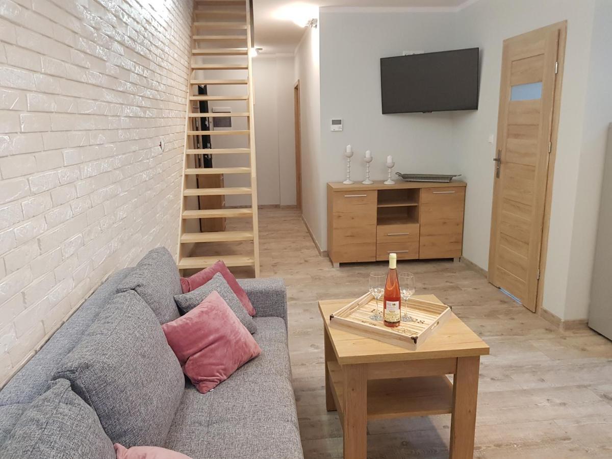 Apartament Komarno II Еленя-Гура Экстерьер фото