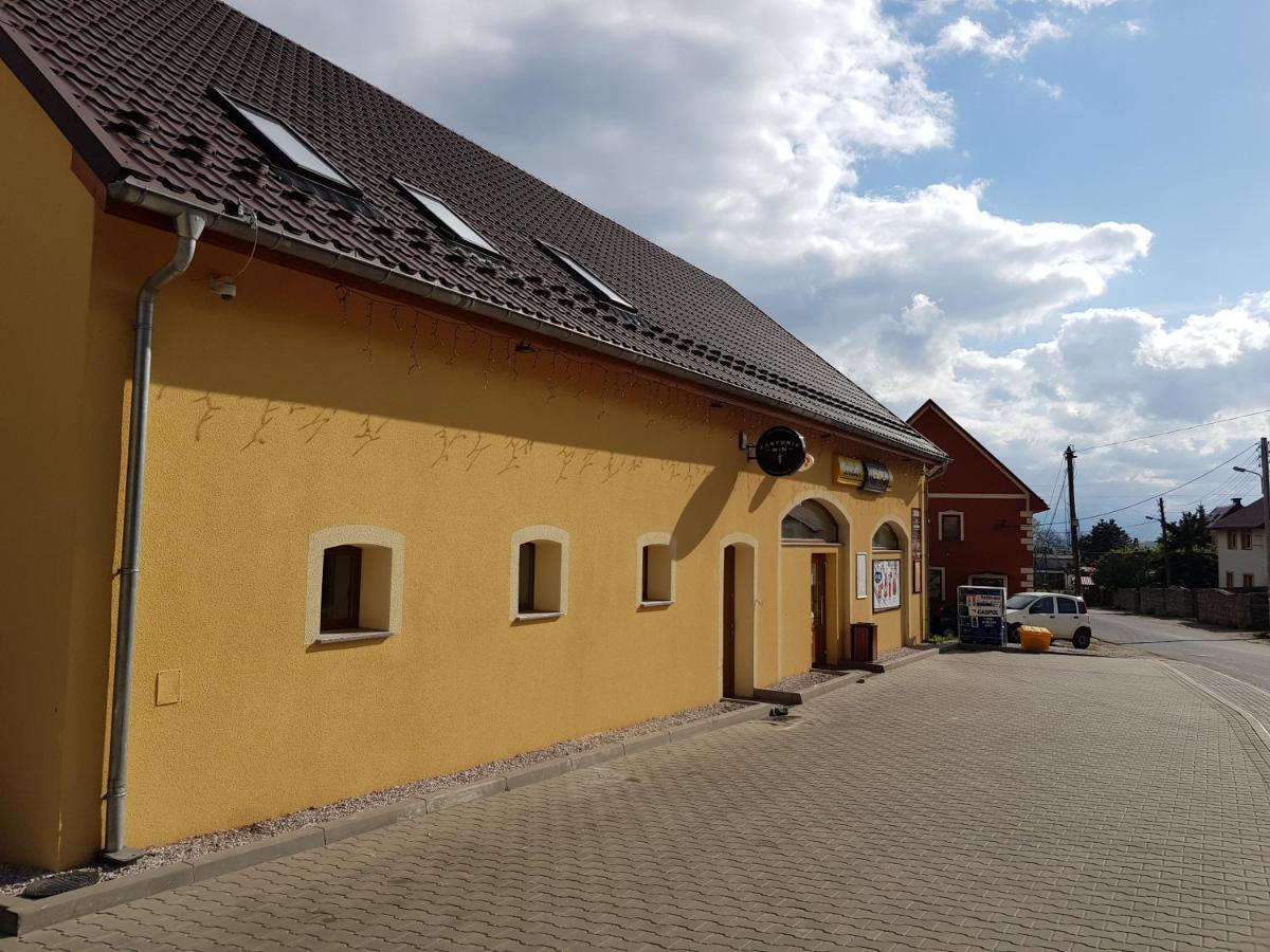 Apartament Komarno II Еленя-Гура Экстерьер фото